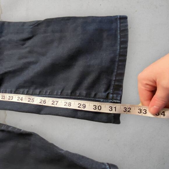 Joe's Jeans Dwight Dark Wash Denim Blue Jeans Size 33 Waist - Picture 3 of 9